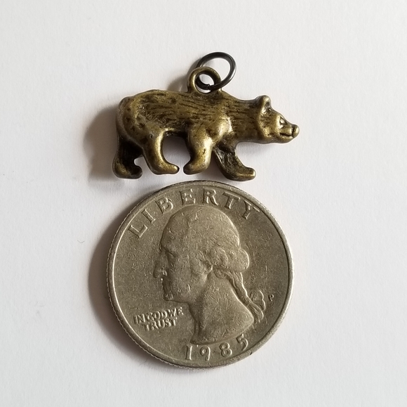 Relisted - Bear pendant charm antiqued gold tone metal animal - Picture 7 of 10